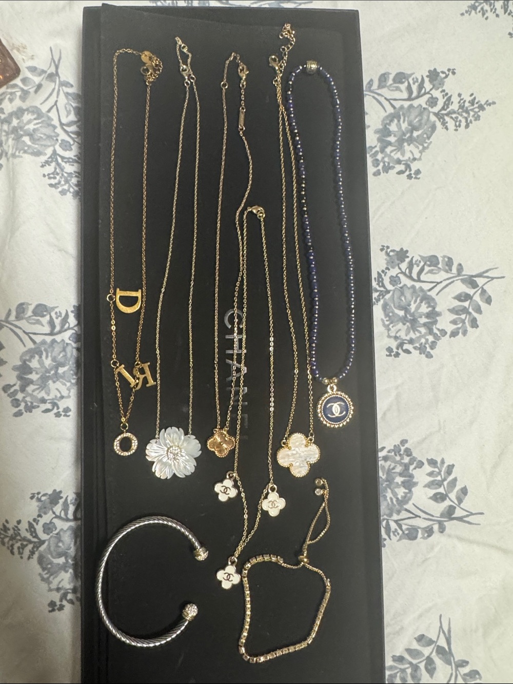 8 pieces of fashion jewelry sold together non designer